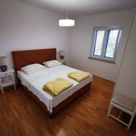 Ivana * Betina (Sibenik-Knin)