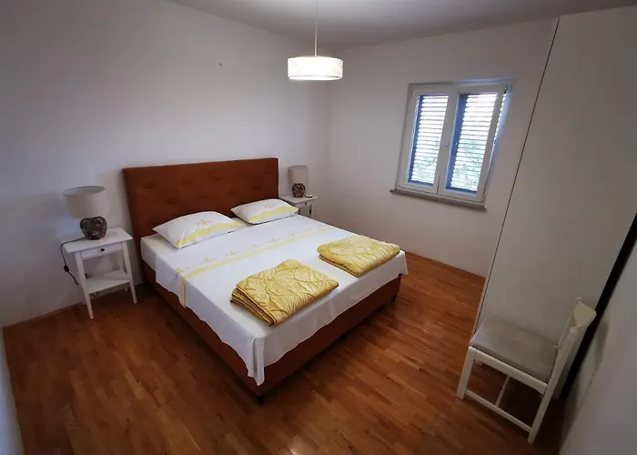 Ivana * Betina (Sibenik-Knin)